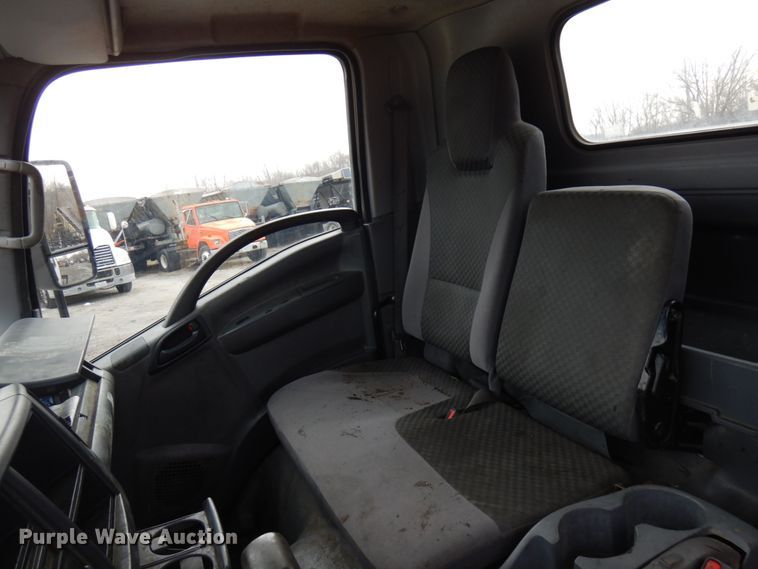 image for item HX9544 2014 Isuzu NQR  truck cab and chassis