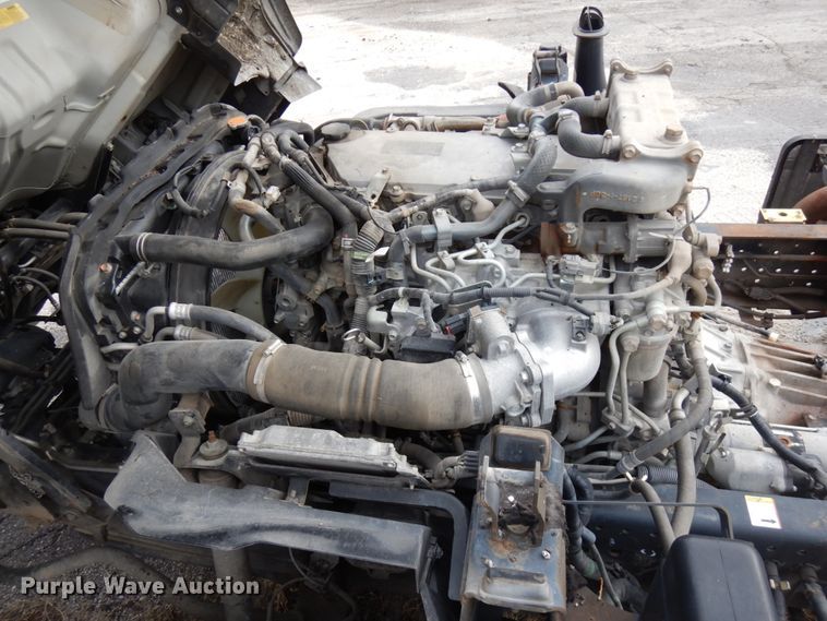 image for item HX9544 2014 Isuzu NQR  truck cab and chassis