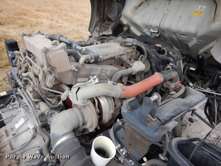 image for item HX9544 2014 Isuzu NQR  truck cab and chassis