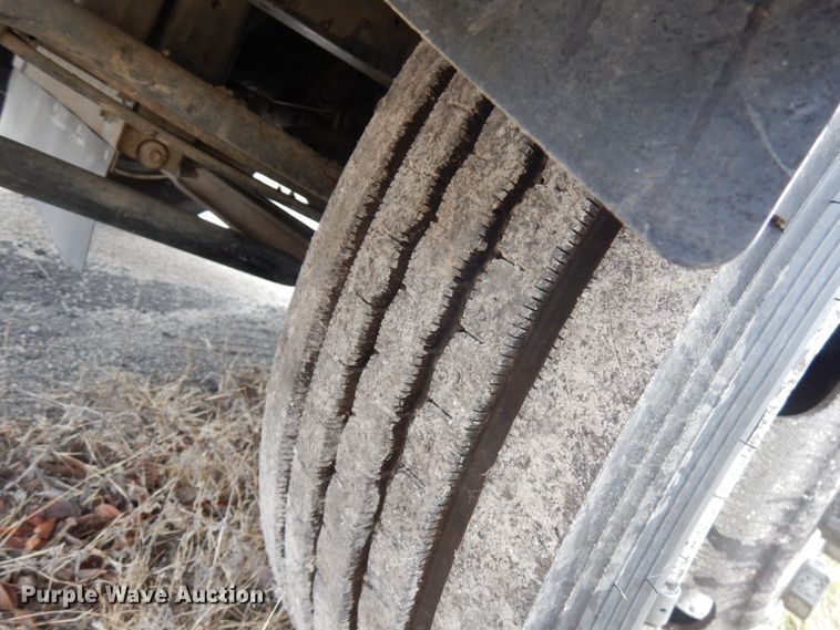 image for item HX9544 2014 Isuzu NQR  truck cab and chassis