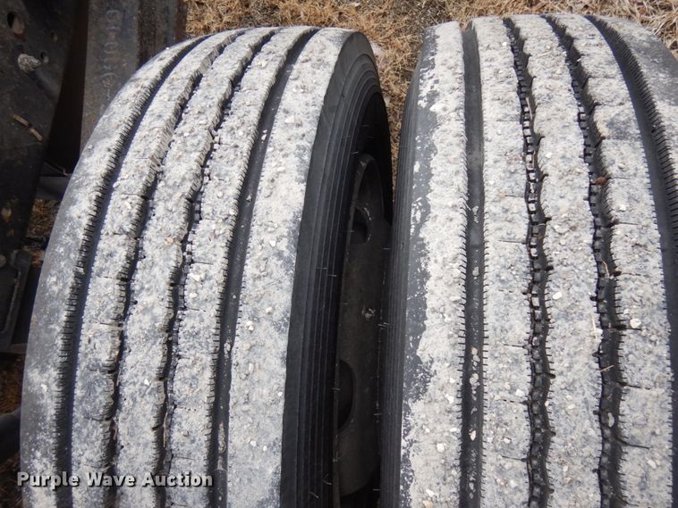 image for item HX9544 2014 Isuzu NQR  truck cab and chassis