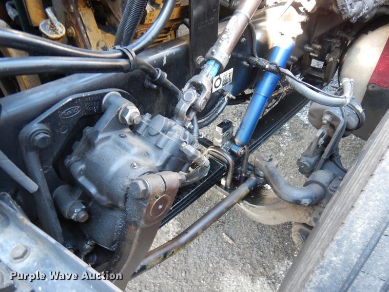 image for item HX9551 2005 Peterbilt 330  tank truck