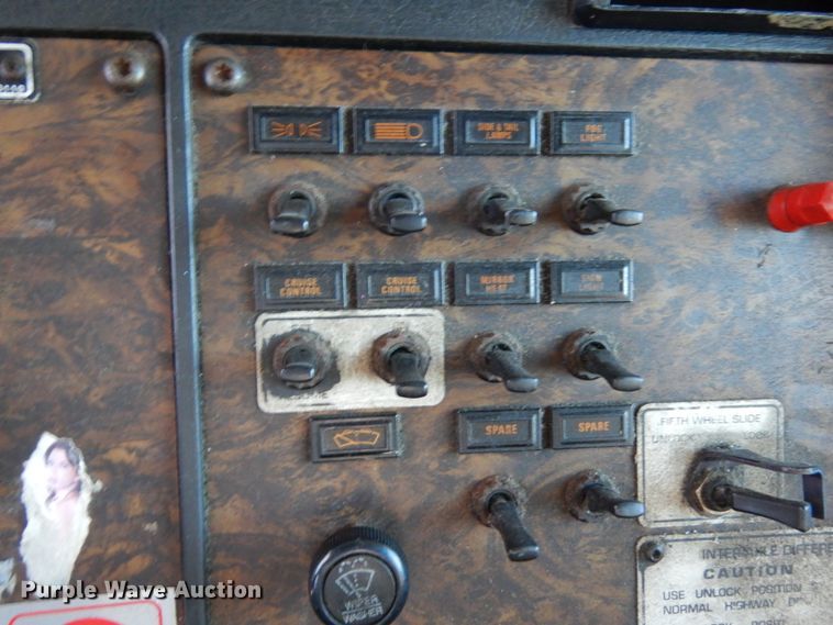 image for item HX9552 Kenworth  tank truck