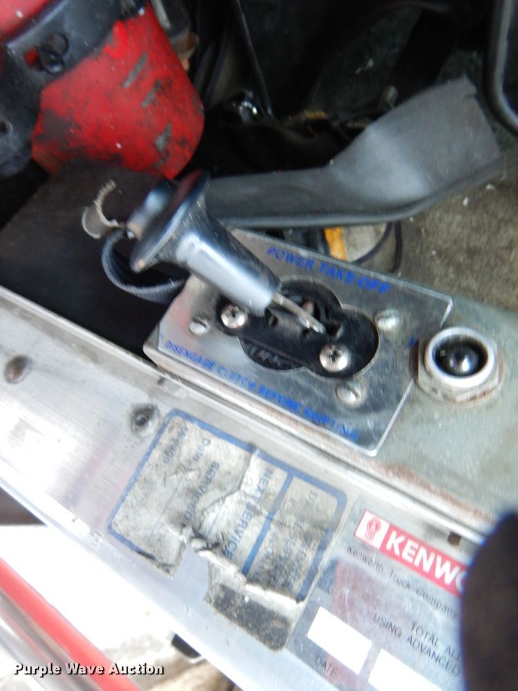 image for item HX9552 Kenworth  tank truck