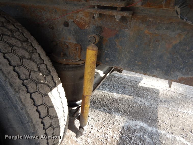 image for item HX9554 1996 Mack CH613  tank truck