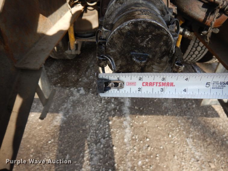 image for item HX9554 1996 Mack CH613  tank truck