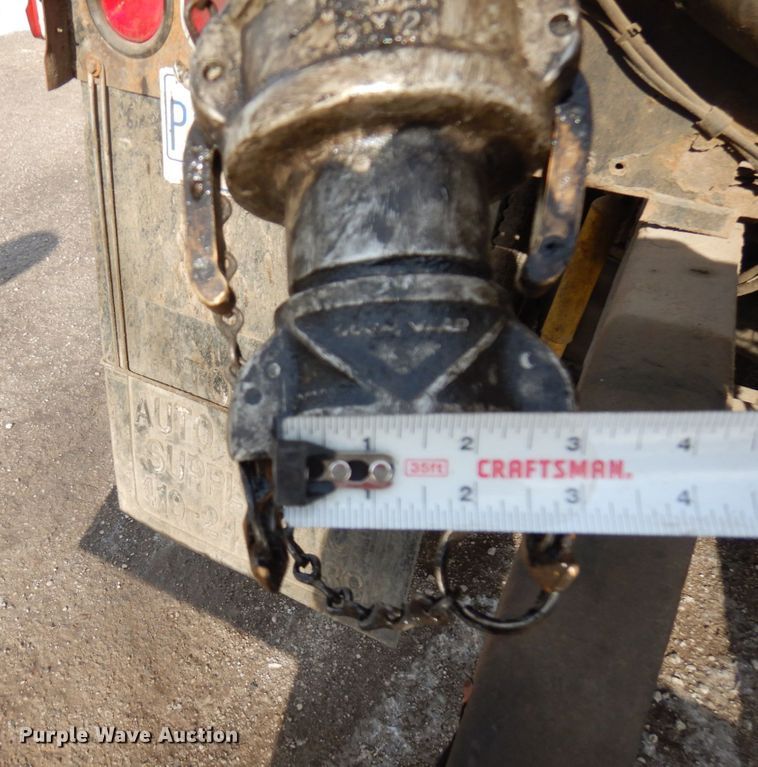 image for item HX9554 1996 Mack CH613  tank truck