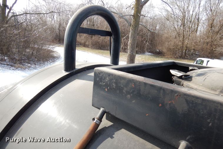 image for item HX9554 1996 Mack CH613  tank truck