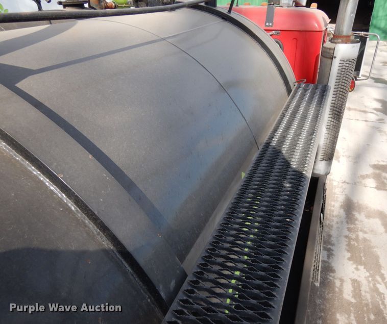 image for item HX9554 1996 Mack CH613  tank truck