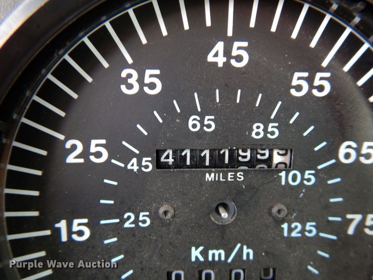 image for item HX9554 1996 Mack CH613  tank truck