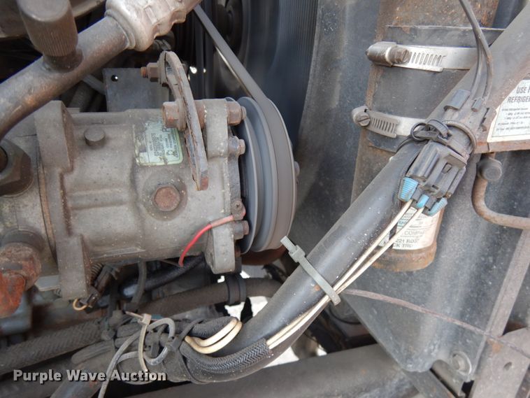 image for item HX9554 1996 Mack CH613  tank truck