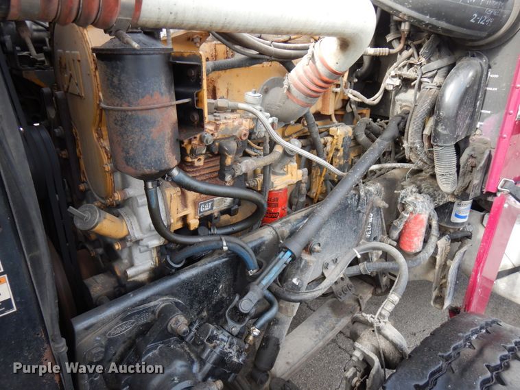 image for item HX9558 2001 Peterbilt 379  tank truck