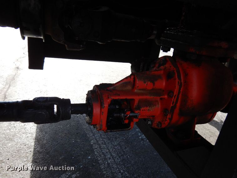 image for item HX9559 1998 International 8100  tank truck