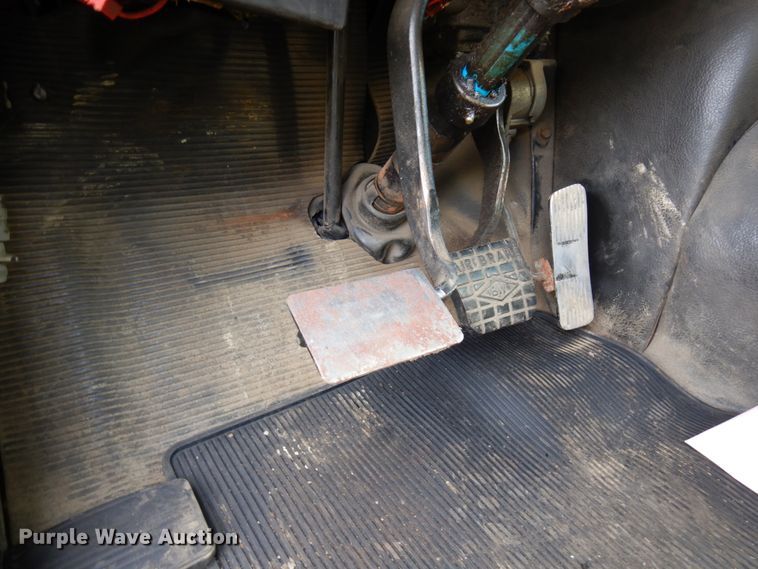 image for item HX9559 1998 International 8100  tank truck