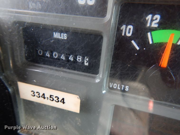 image for item HX9559 1998 International 8100  tank truck