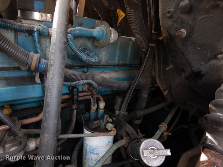 image for item HX9559 1998 International 8100  tank truck