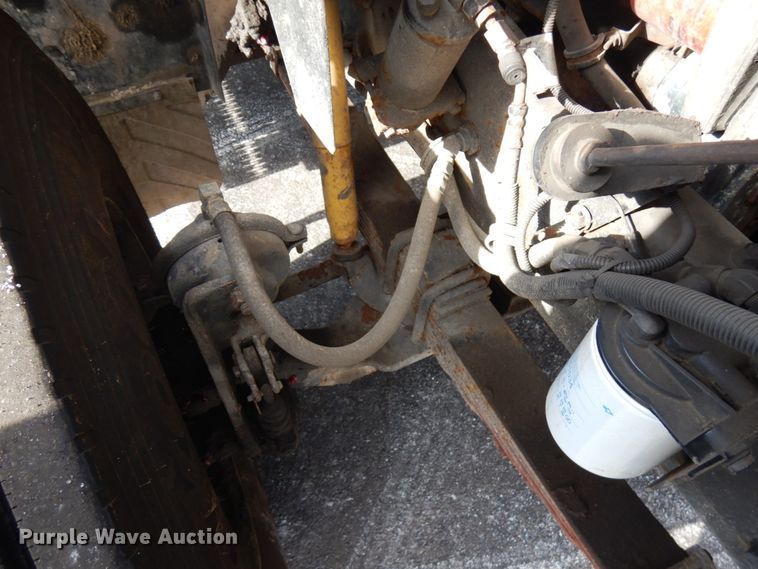 image for item HX9559 1998 International 8100  tank truck