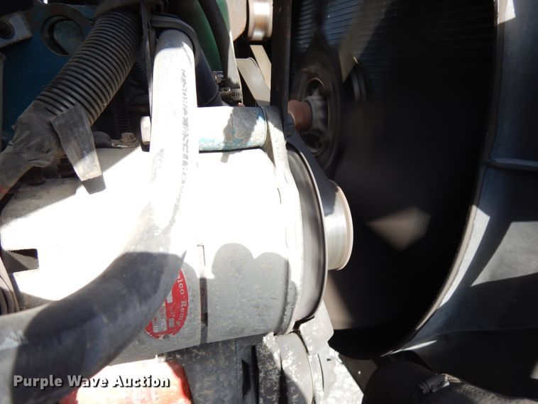 image for item HX9559 1998 International 8100  tank truck