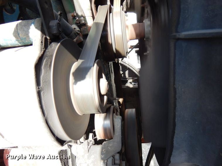 image for item HX9559 1998 International 8100  tank truck