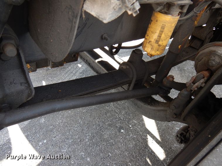 image for item HX9560 1999 Freightliner FL112  tank truck