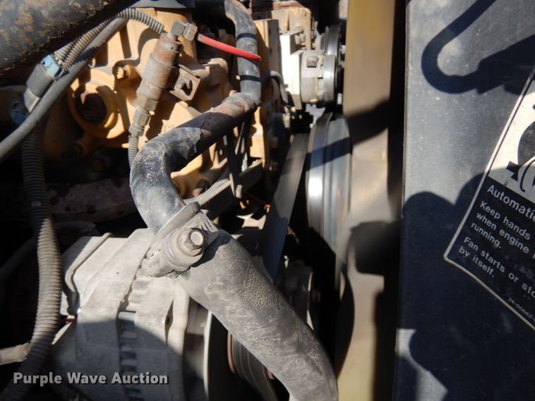 image for item HX9560 1999 Freightliner FL112  tank truck