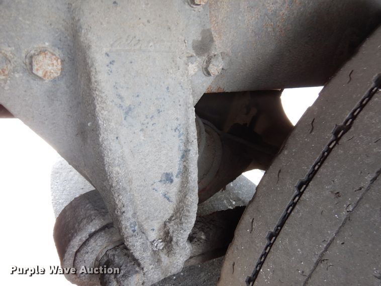 image for item HX9560 1999 Freightliner FL112  tank truck