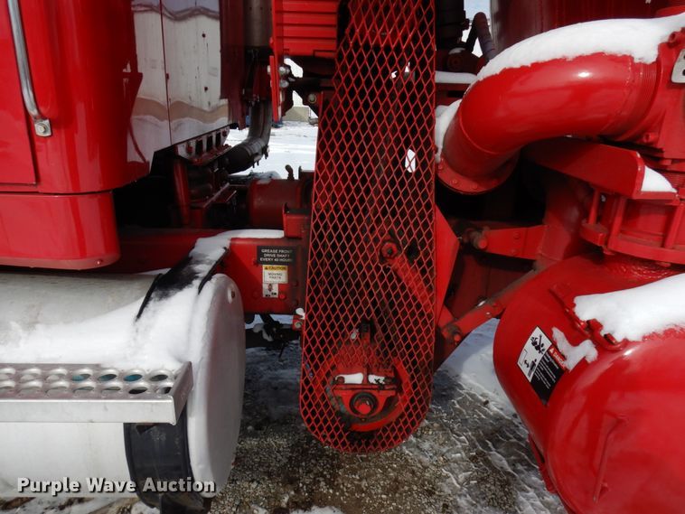 image for item HX9562 1997 Western Star 4800  vacuum truck