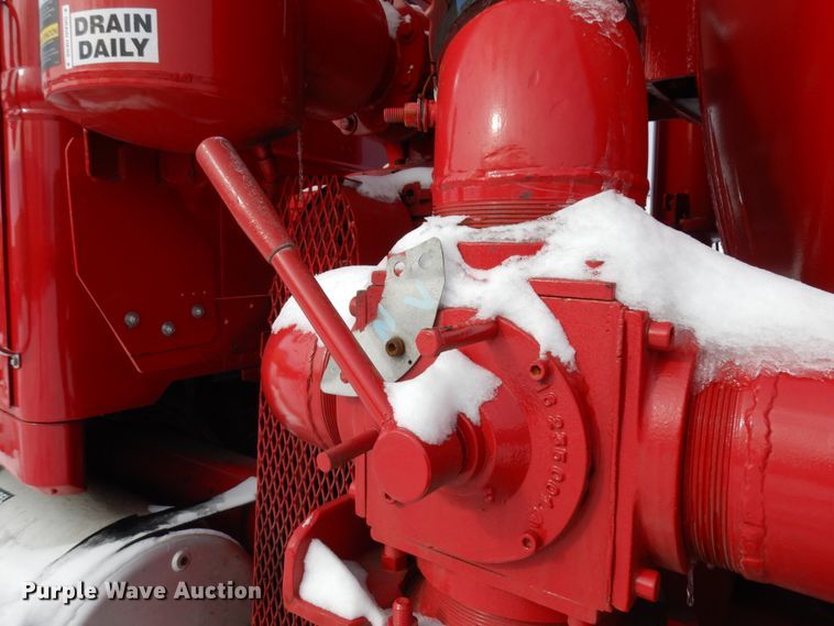 image for item HX9562 1997 Western Star 4800  vacuum truck