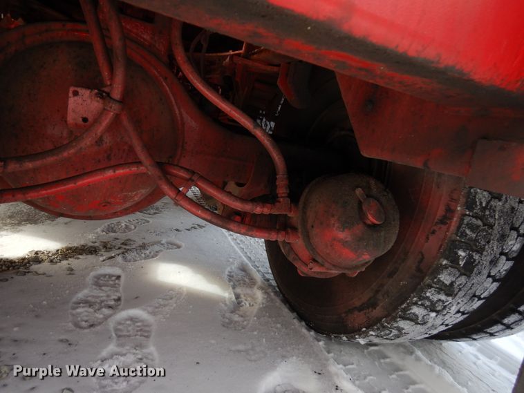 image for item HX9562 1997 Western Star 4800  vacuum truck