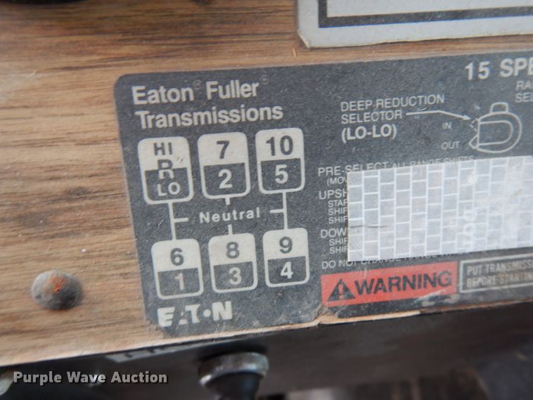 image for item HX9562 1997 Western Star 4800  vacuum truck