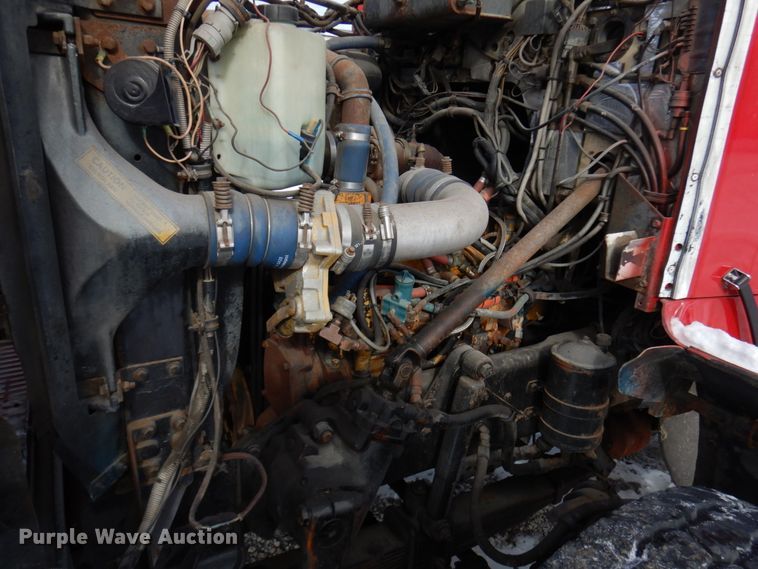 image for item HX9562 1997 Western Star 4800  vacuum truck