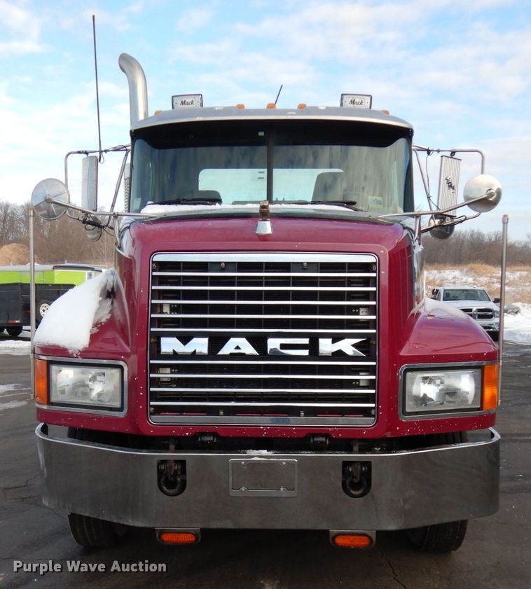 image for item HX9564 1998 Mack CH613  semi truck