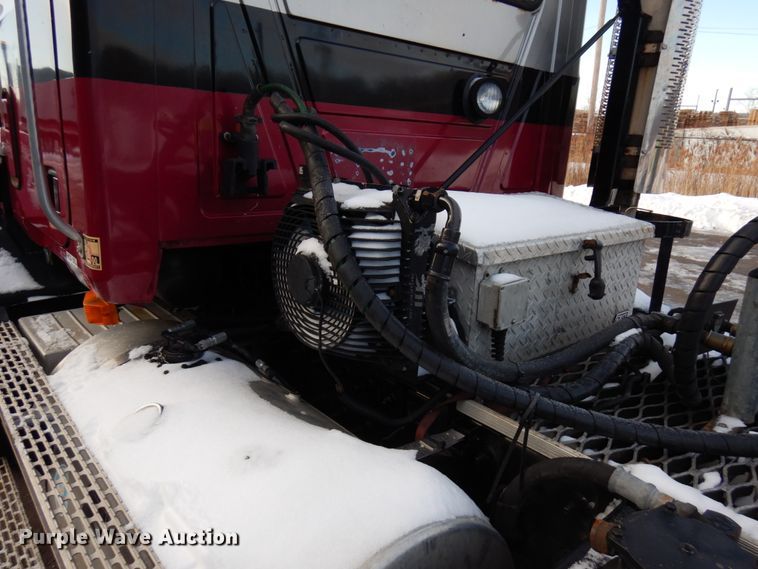 image for item HX9564 1998 Mack CH613  semi truck