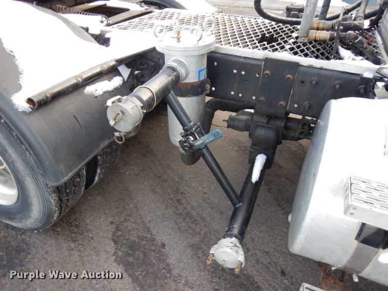 image for item HX9564 1998 Mack CH613  semi truck