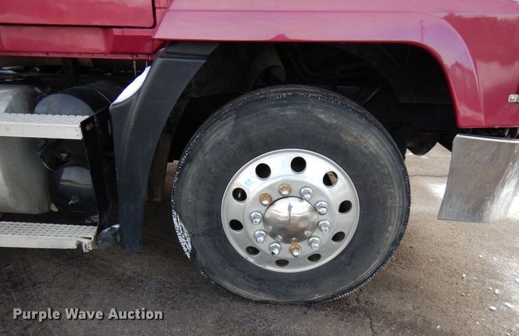 image for item HX9564 1998 Mack CH613  semi truck