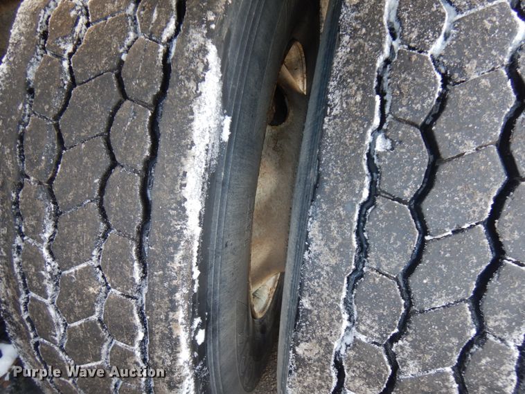 image for item HX9564 1998 Mack CH613  semi truck