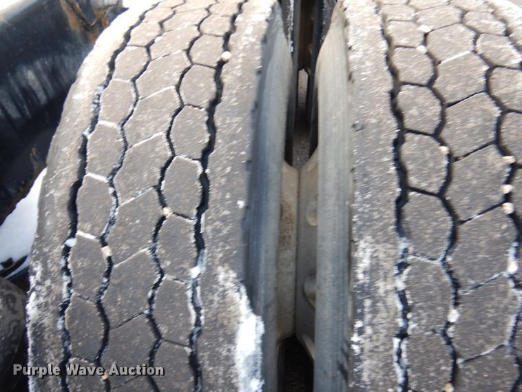 image for item HX9564 1998 Mack CH613  semi truck