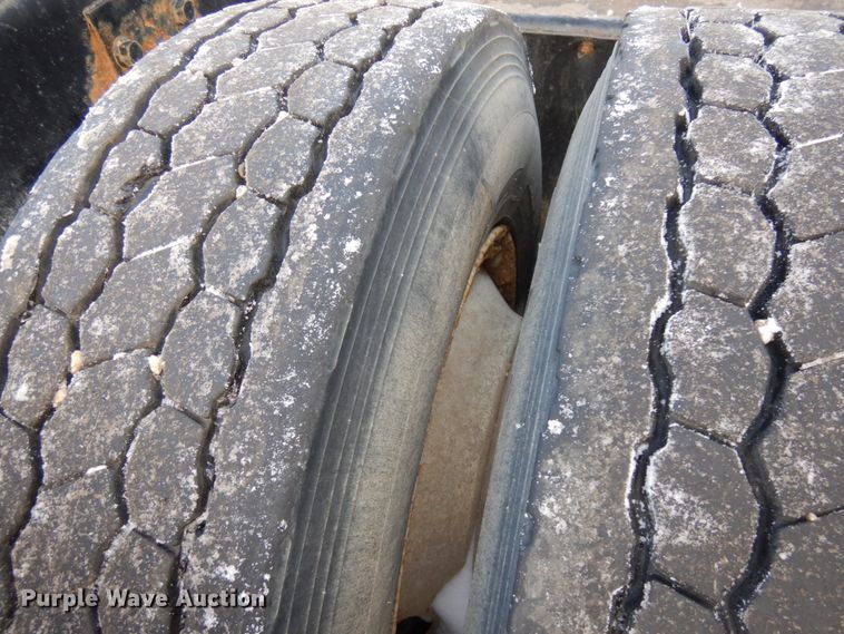 image for item HX9564 1998 Mack CH613  semi truck