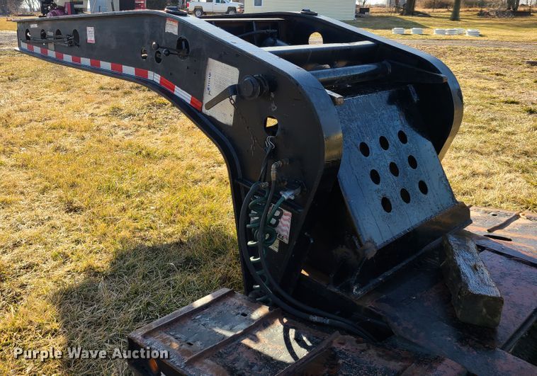 image for item IA9257 2000 Fontaine lowboy equipment trailer