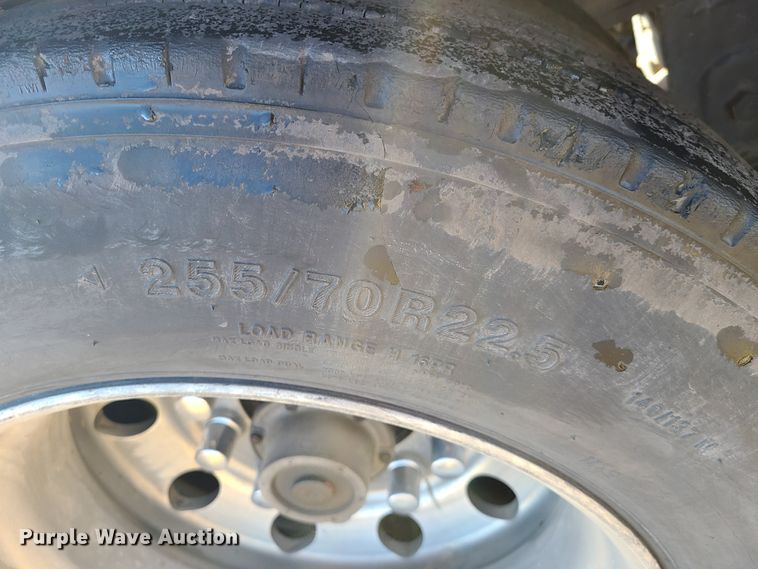 image for item IA9257 2000 Fontaine lowboy equipment trailer