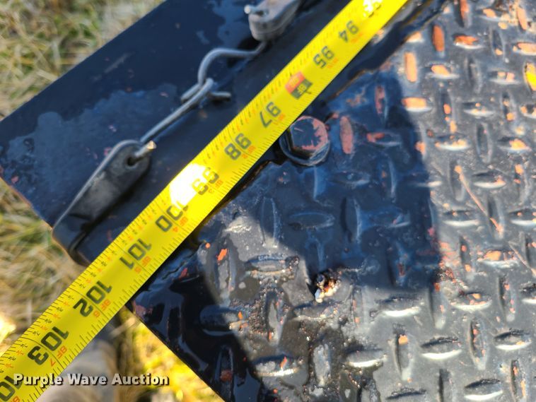 image for item IA9257 2000 Fontaine lowboy equipment trailer