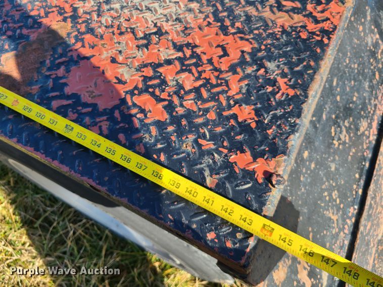 image for item IA9257 2000 Fontaine lowboy equipment trailer