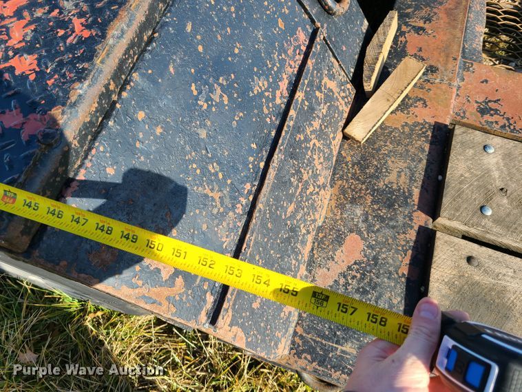 image for item IA9257 2000 Fontaine lowboy equipment trailer