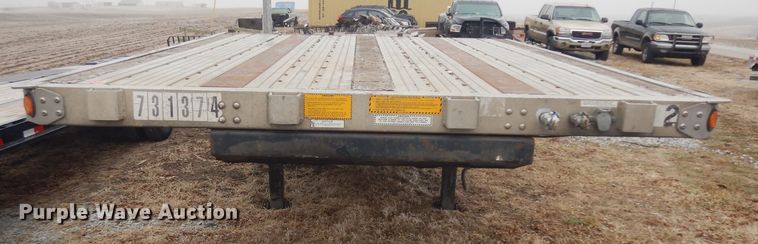 image for item IG9203 2007 Utility drop deck trailer