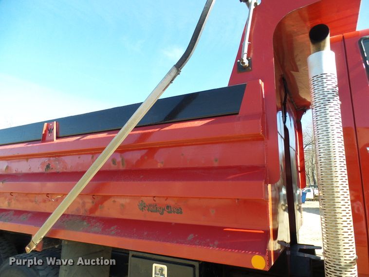 image for item DC2753 2014 International 7500  dump truck