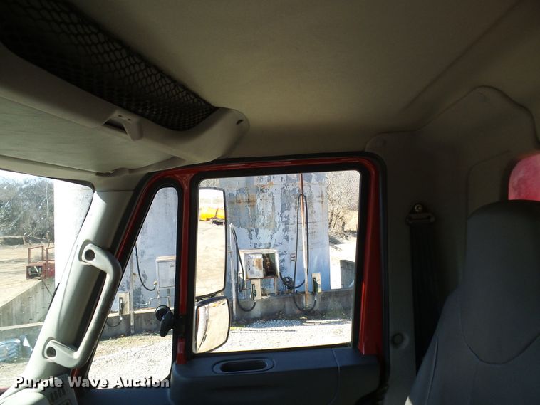 image for item DC2753 2014 International 7500  dump truck