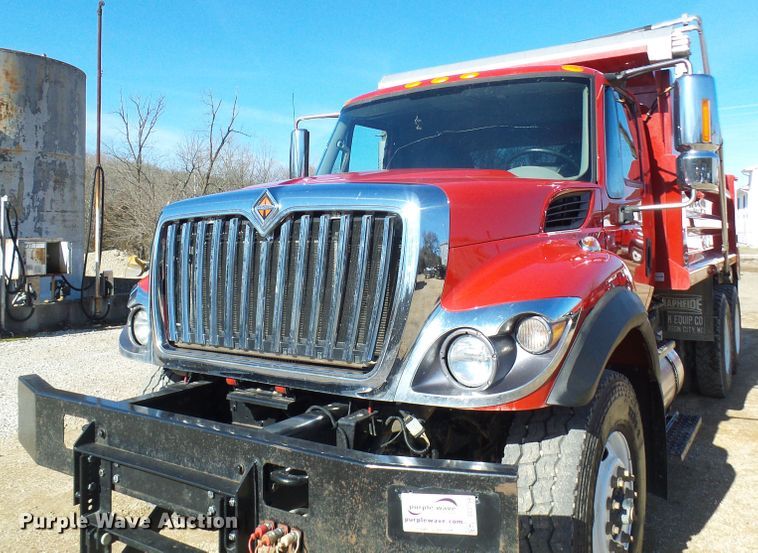 image for item DC2754 2018 International 7500  dump truck