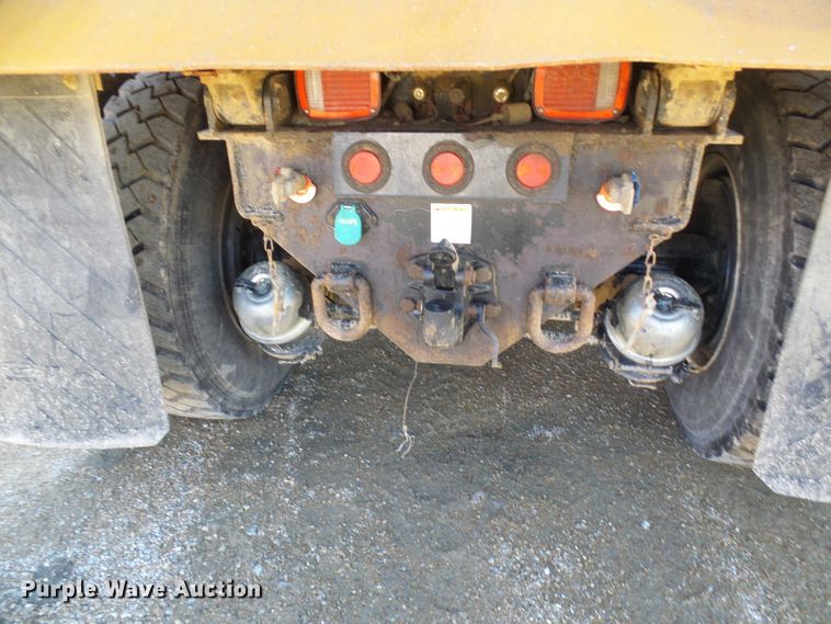 image for item DC2754 2018 International 7500  dump truck
