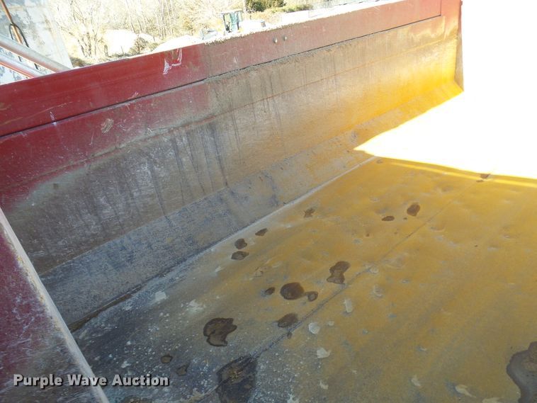 image for item DC2754 2018 International 7500  dump truck