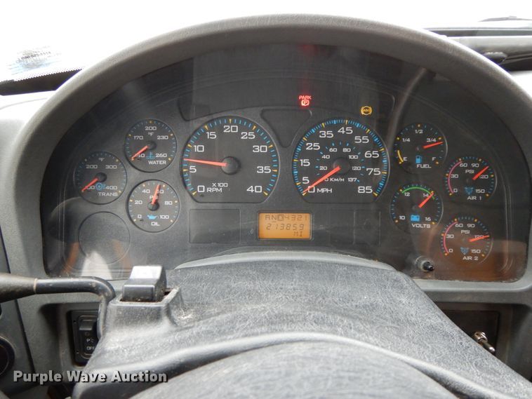 image for item DF6373 2006 International 7400  dump truck